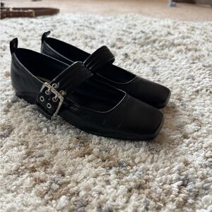 Dolce Vita Arora flat with Buckle Detail, size 7